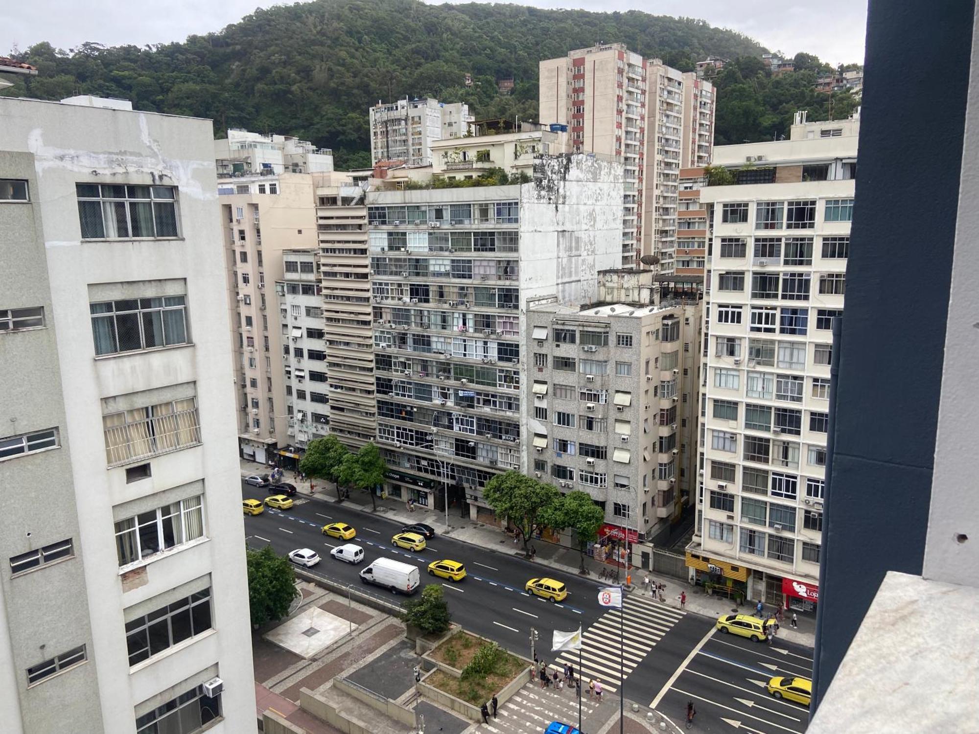 Copacabana: Beachfront Modern Retreat With Ocean Views 公寓 *