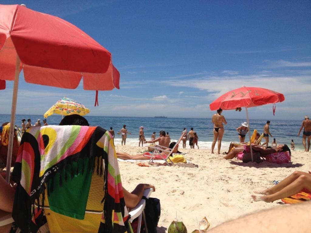 Copacabana: Beachfront Modern Retreat With Ocean Views * 里约热内卢