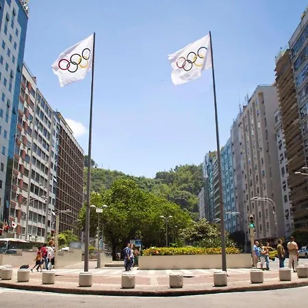 Apartamento Copacabana: Beachfront Modern Retreat with Ocean Views Rio de Janeiro Exterior photo